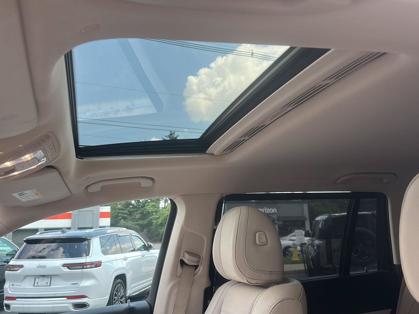 Used 2020 Mercedes-Benz GLS 450 4MATIC image 26