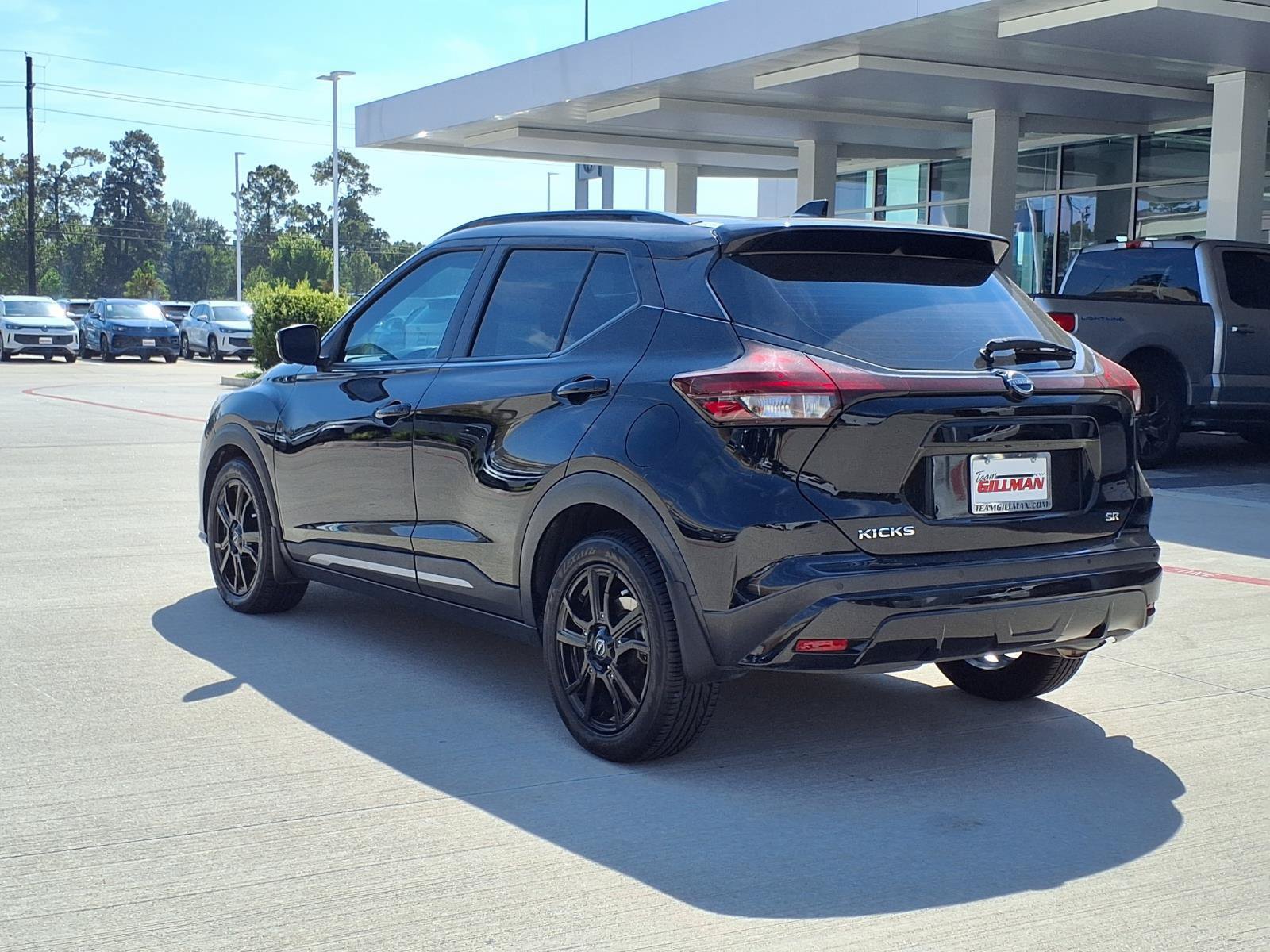 Used 2023 Nissan Kicks SR FWD image 10