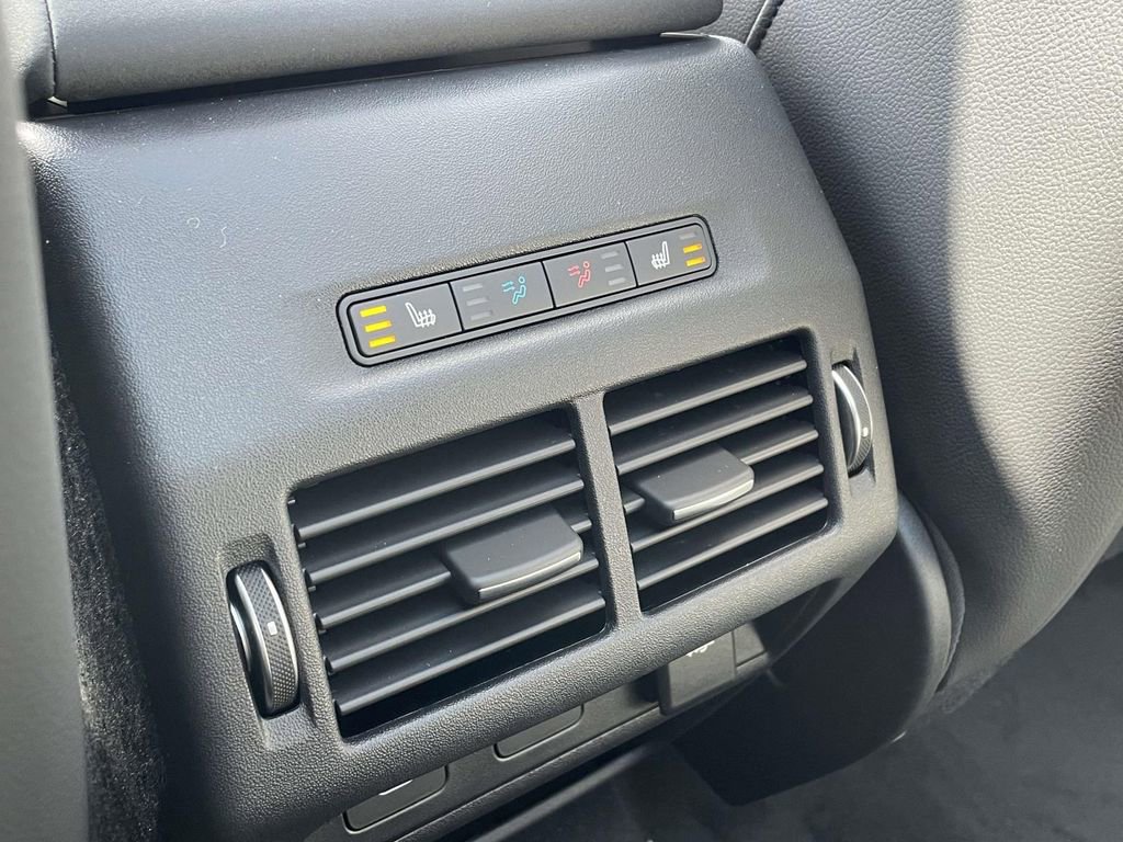 New 2026 Land Rover Discovery Sport Landmark image 22