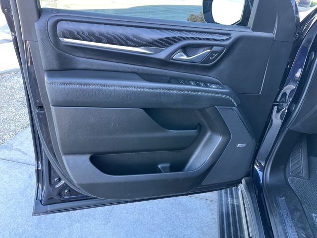 Used 2022 GMC Yukon XL Denali image 14