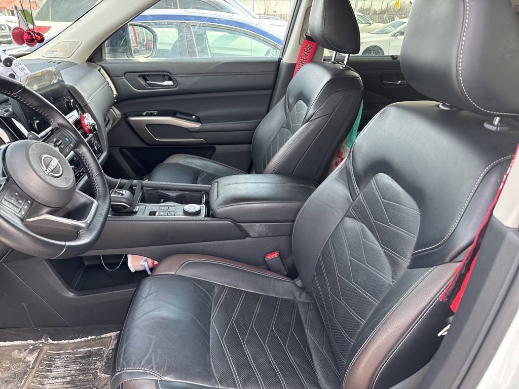 Certified 2023 Nissan Pathfinder Platinum image 10