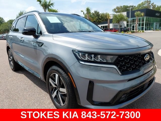 Used 2021 Kia Sorento EX w/ Panoramic Sunroof Package FWD image 3