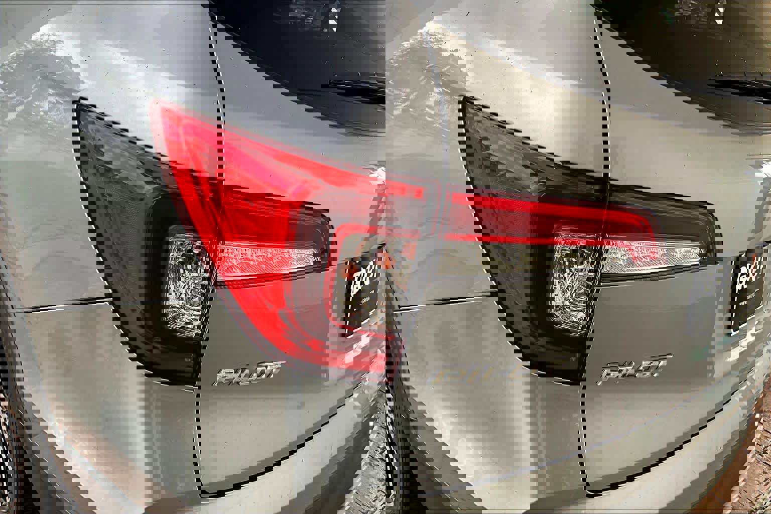 Used 2019 Honda Pilot Touring image 28