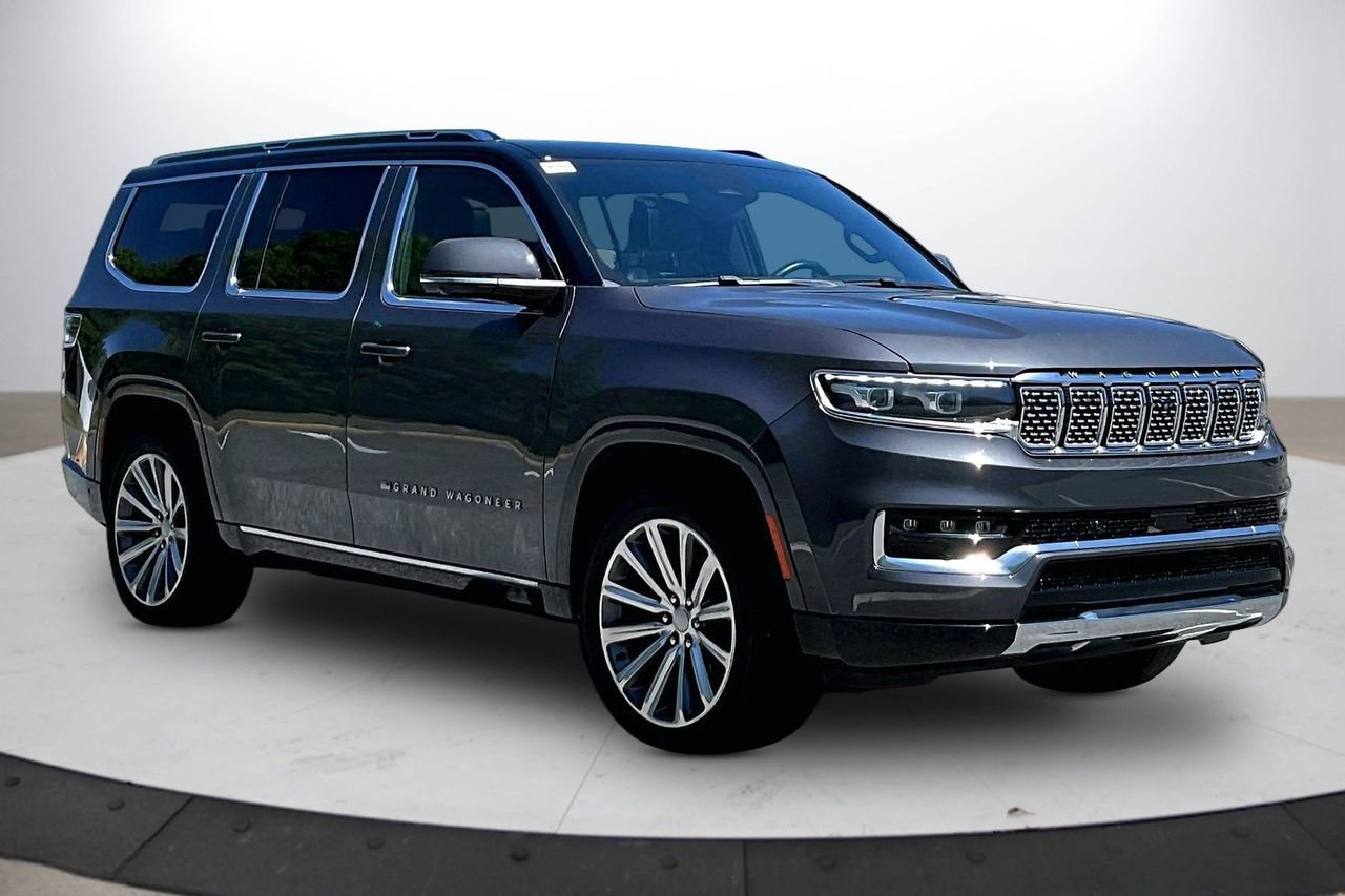 Used 2022 Jeep Grand Wagoneer Series II AWD/4WD image 2