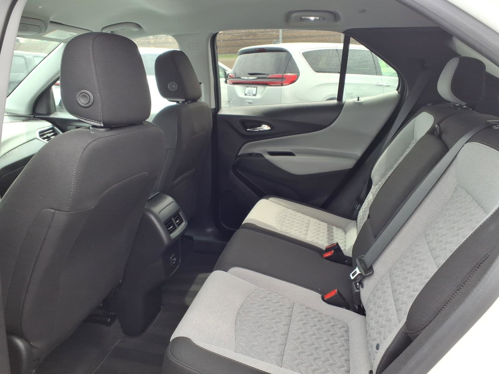 Used 2023 Chevrolet Equinox LT FWD image 26