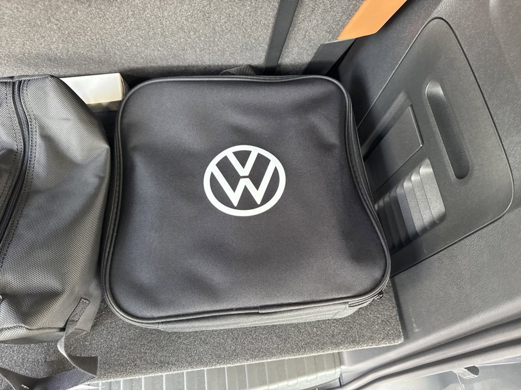 New 2025 Volkswagen ID. Buzz Pro S Plus image 23