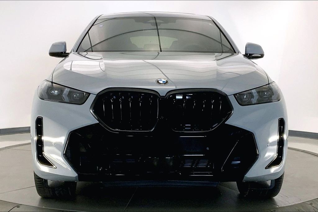 Certified 2026 BMW X6 xDrive40i w/ Climate Comfort Package image 2
