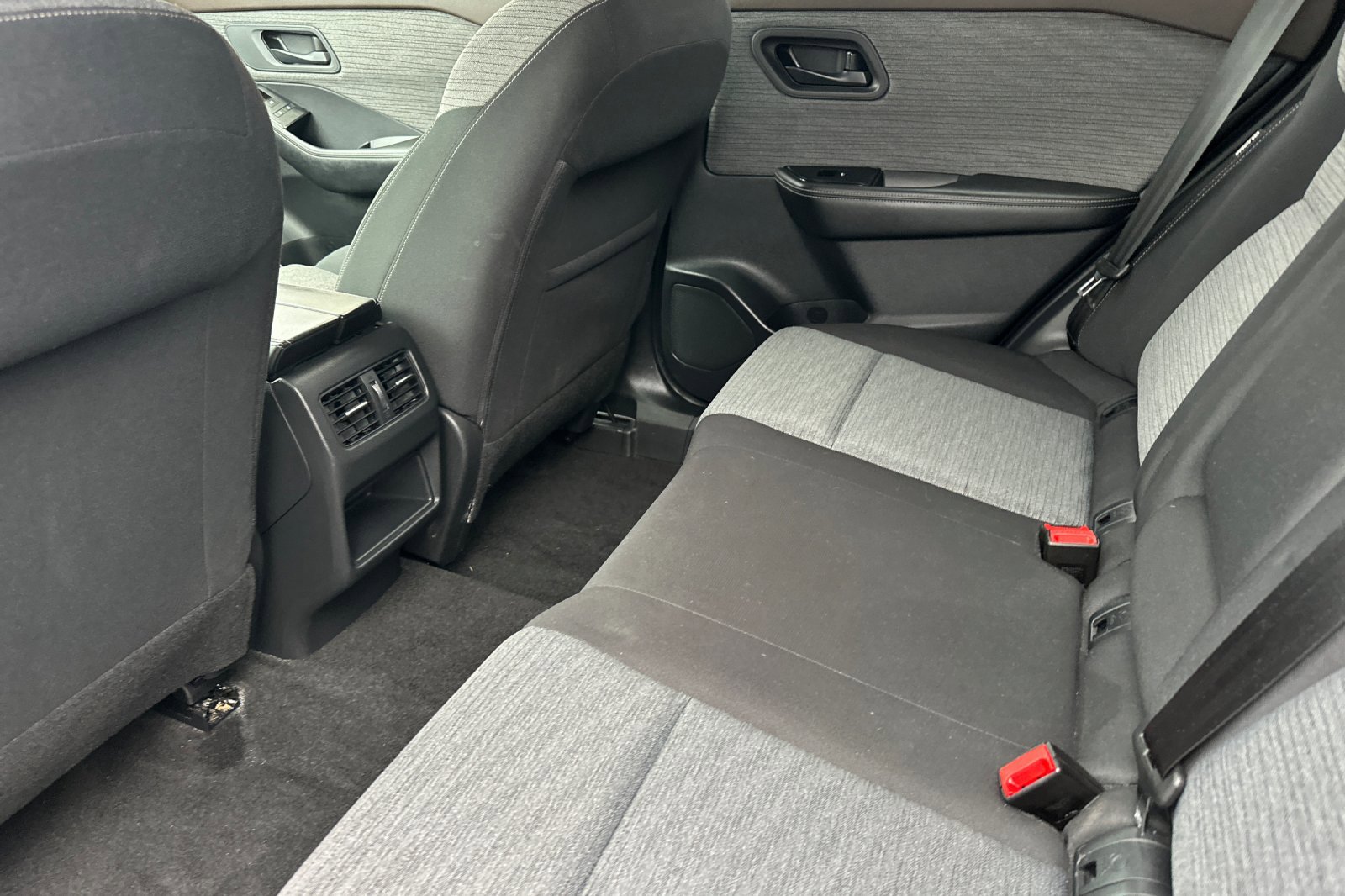 Certified 2021 Nissan Rogue S image 12