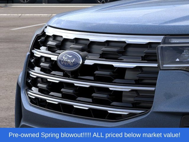 Used 2026 Ford Explorer Active AWD/4WD image 17