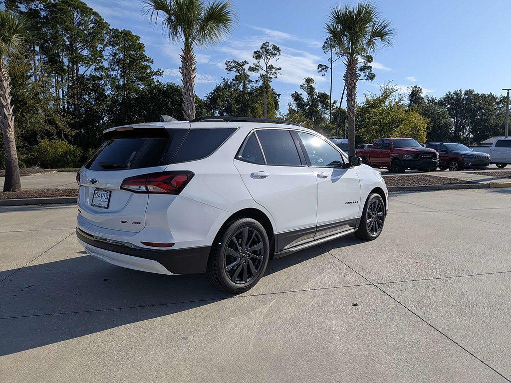 Used 2022 Chevrolet Equinox RS AWD/4WD image 3