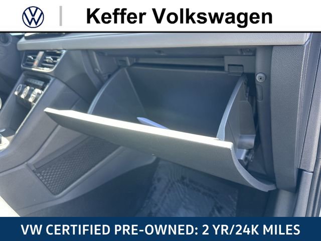 Certified 2022 Volkswagen Taos SEL w/ Panoramic Sunroof Package FWD image 35