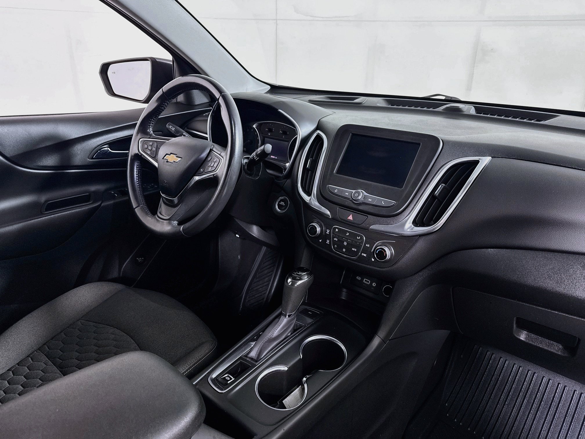 Used 2021 Chevrolet Equinox LT AWD/4WD image 28