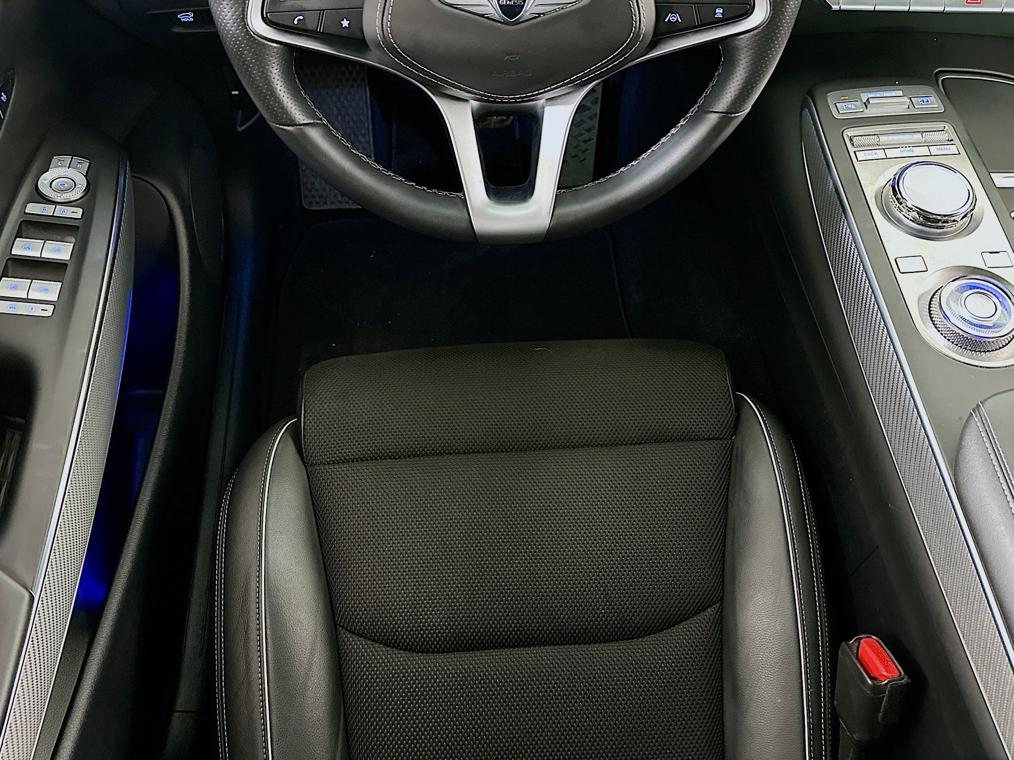 Used 2023 Genesis GV70 2.5T w/ Sport Prestige Package image 21