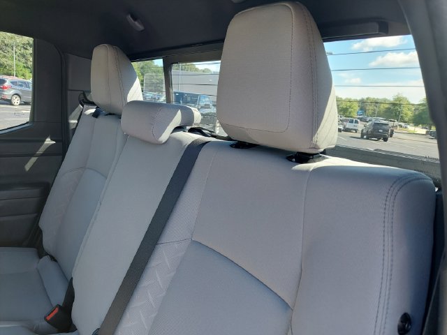 Used 2024 Toyota Tacoma SR5 AWD/4WD image 34