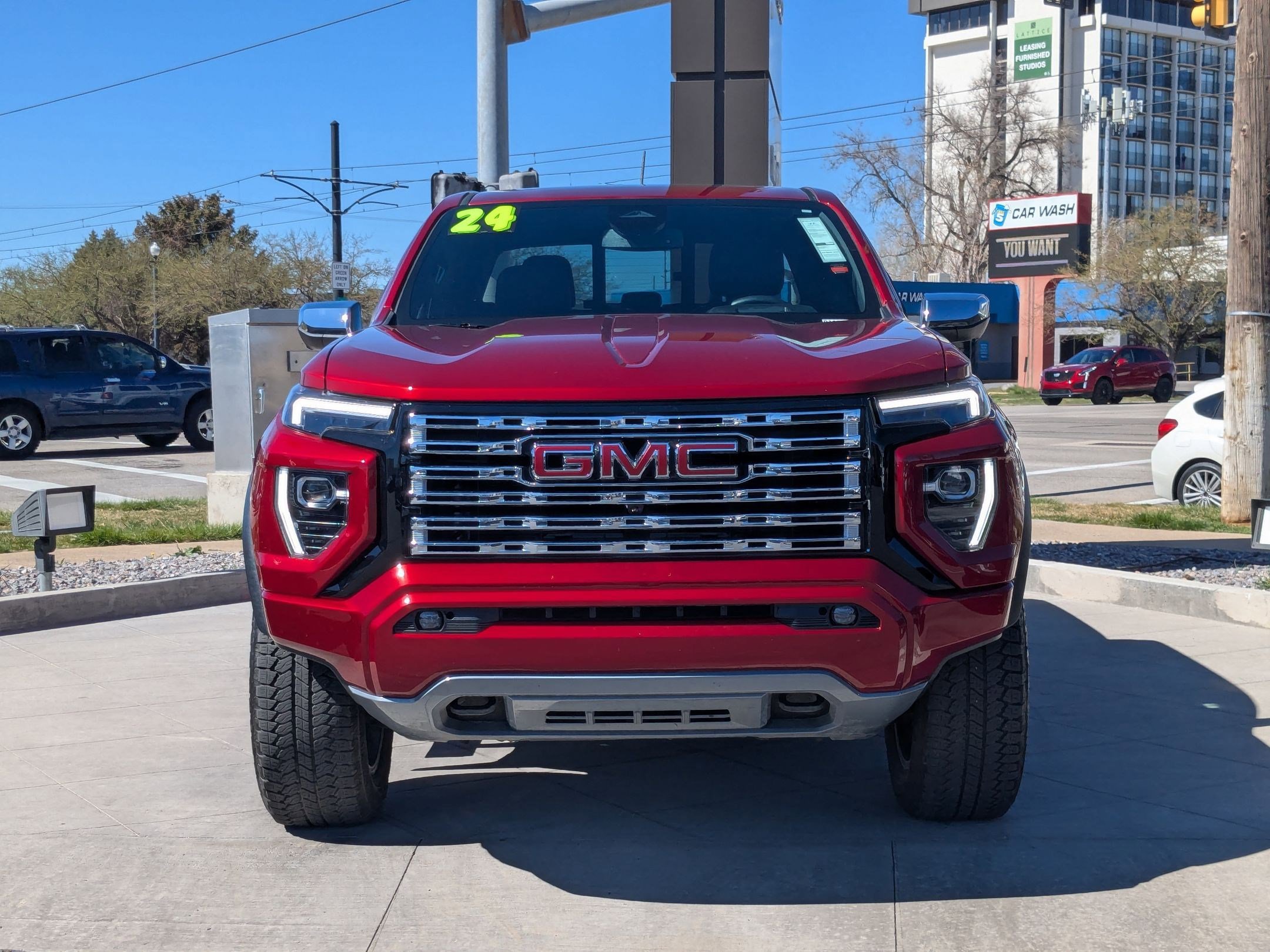 Used 2024 GMC Canyon Denali image 11