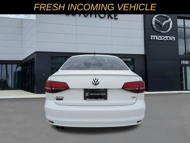 Used 2016 Volkswagen Jetta Sport image 4