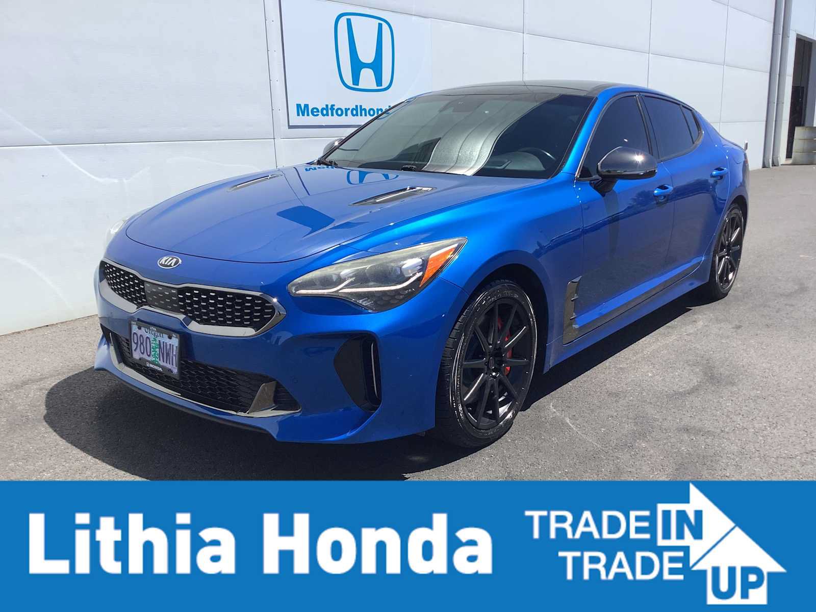 Used 2018 Kia Stinger GT2 AWD/4WD image 1