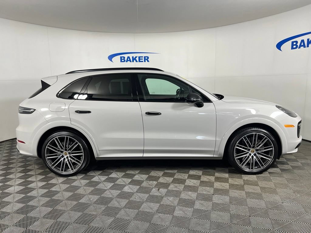 Used 2021 Porsche Cayenne Turbo AWD/4WD image 7