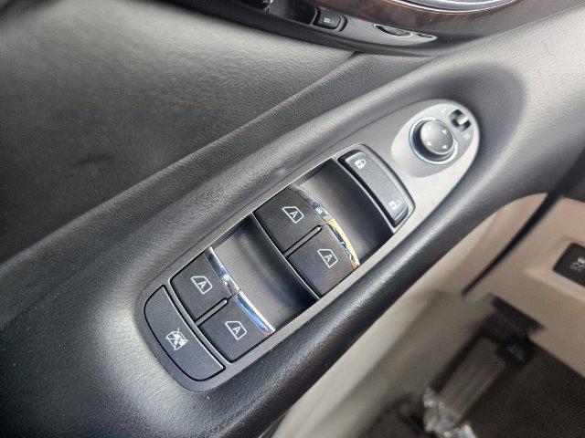 Used 2018 INFINITI Q50 Luxe w/ Essential Package (3.0T Luxe) AWD/4WD image 26