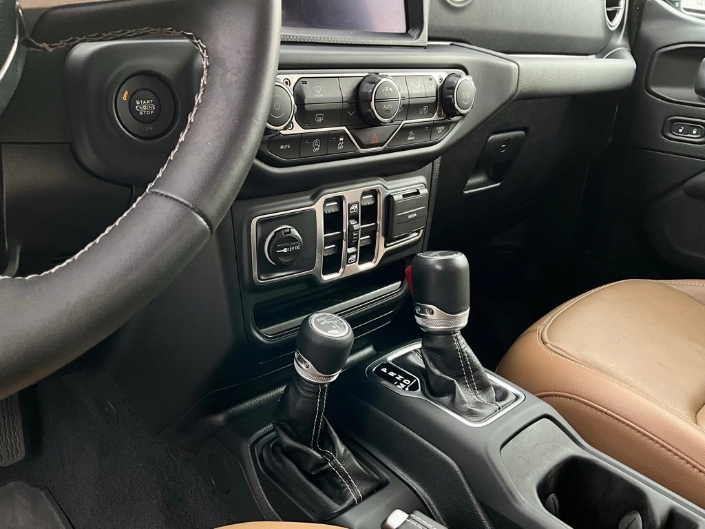 Used 2023 Jeep Gladiator Overland w/ Popular Equipment Package image 19