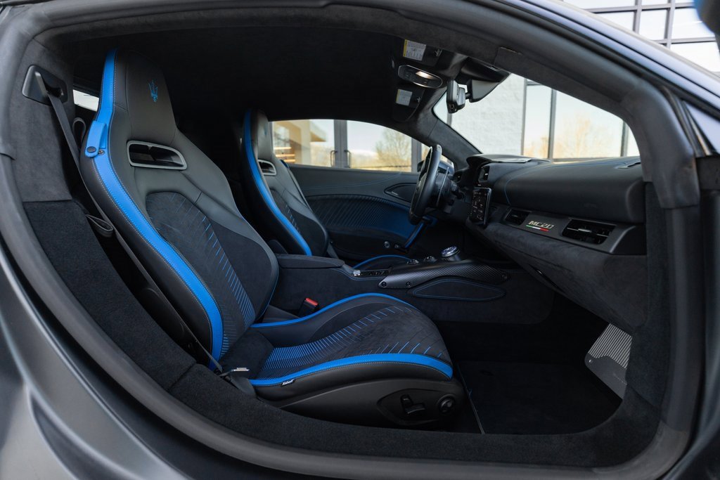 Used 2022 Maserati MC20 Coupe image 24