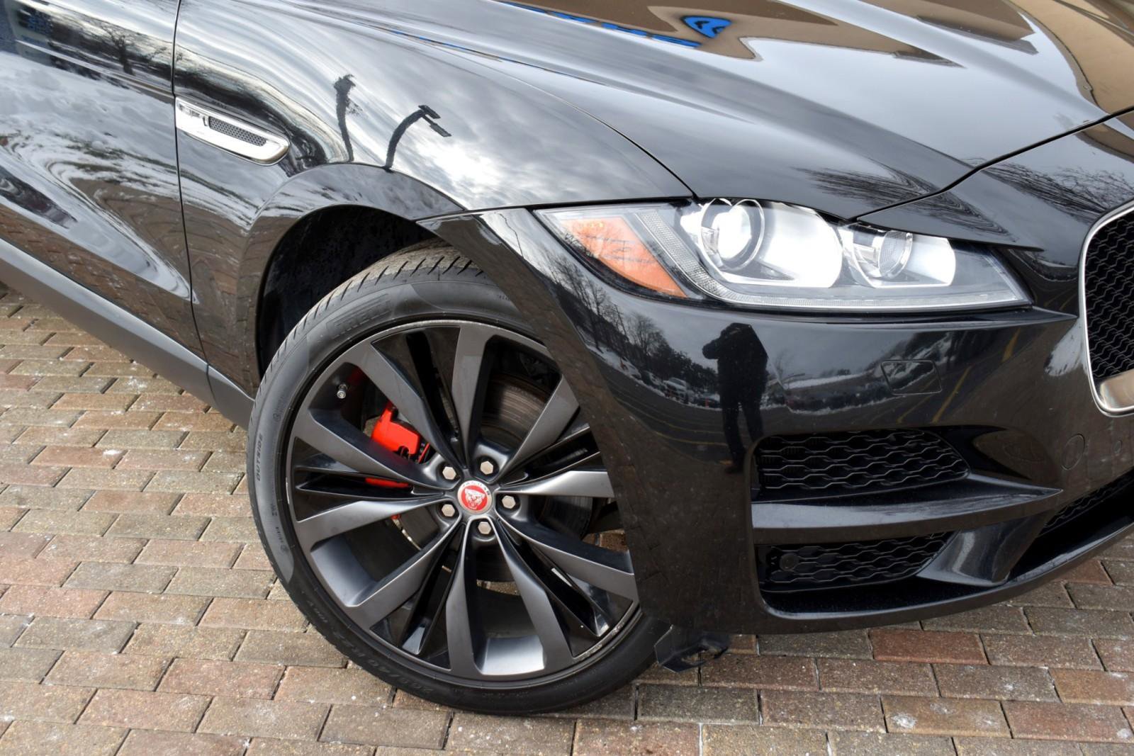 Used 2019 Jaguar F-PACE Prestige image 6