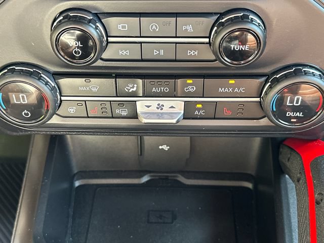 Used 2023 Ford Bronco Heritage Edition AWD/4WD image 34