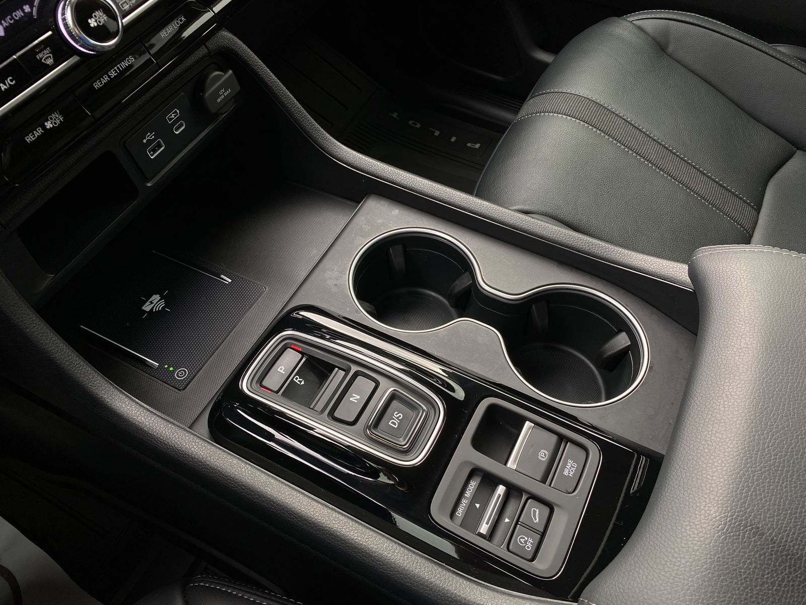 Used 2023 Honda Pilot Touring image 18