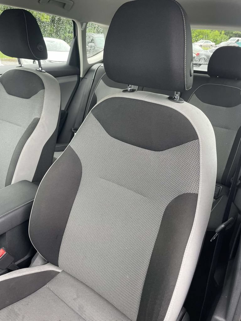 Certified 2023 Volkswagen Taos S FWD image 22