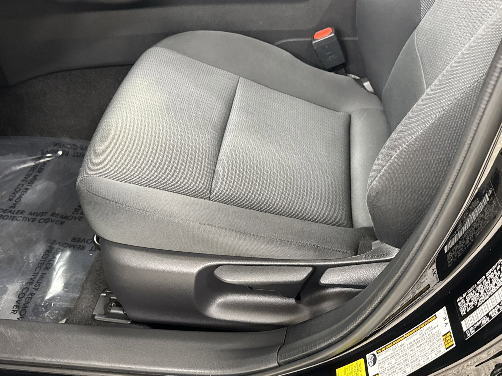 Used 2025 Toyota Prius LE image 17