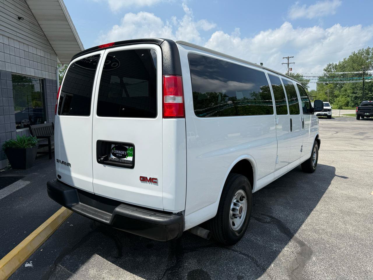 Used 2018 GMC Savana 3500 LS RWD image 3