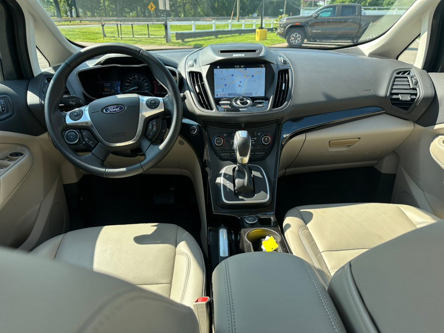 Used 2017 Ford C-MAX Titanium w/ Interior Protection Package FWD image 13