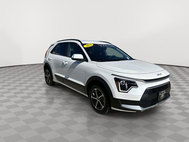 Certified 2025 Kia Niro EX FWD image 2