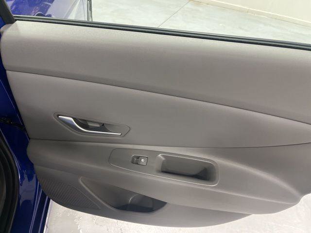 New 2026 Hyundai Elantra Sport image 23