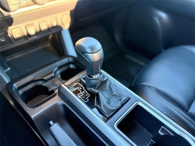 Used 2021 Toyota Tacoma Limited image 12