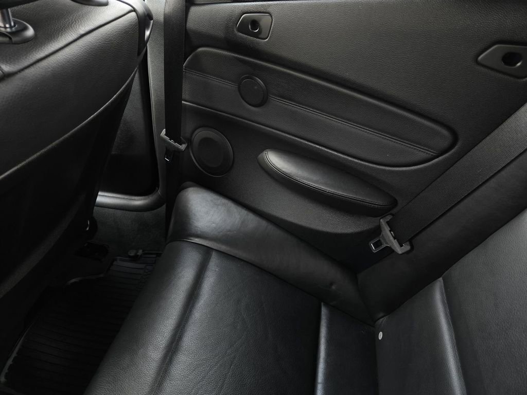 Used 2008 BMW 128i Convertible image 9