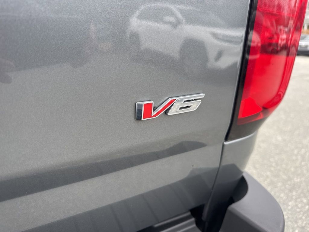 Used 2021 Chevrolet Colorado LT w/ Redline Special Edition RWD image 27