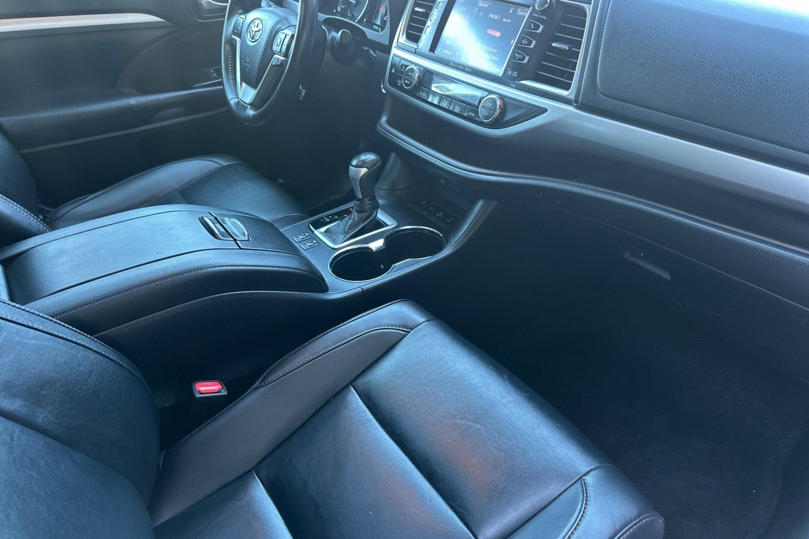Certified 2019 Toyota Highlander XLE image 20
