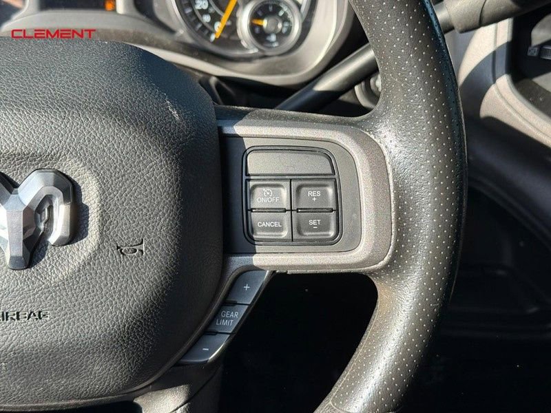 Used 2022 RAM 2500 Tradesman w/ Chrome Appearance Group AWD/4WD image 22
