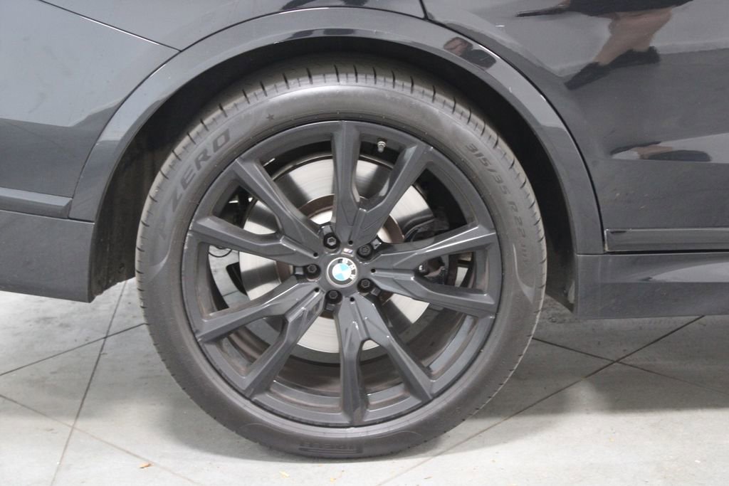 Used 2024 BMW X7 M60i w/ Executive Package image 13