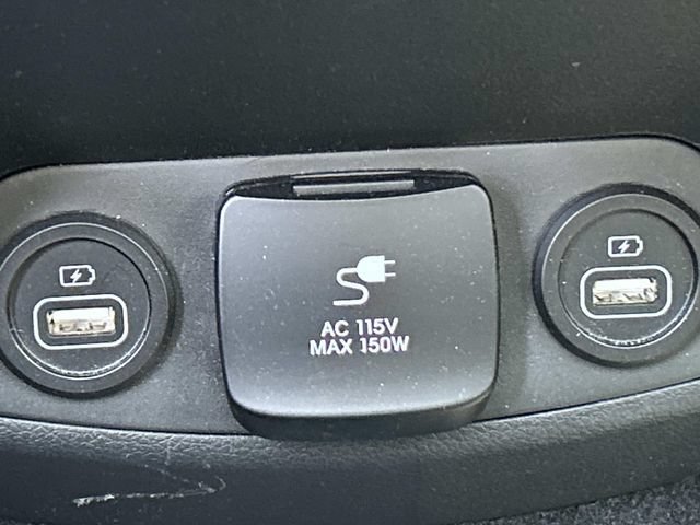 Certified 2023 Hyundai Santa Fe Limited AWD/4WD image 22