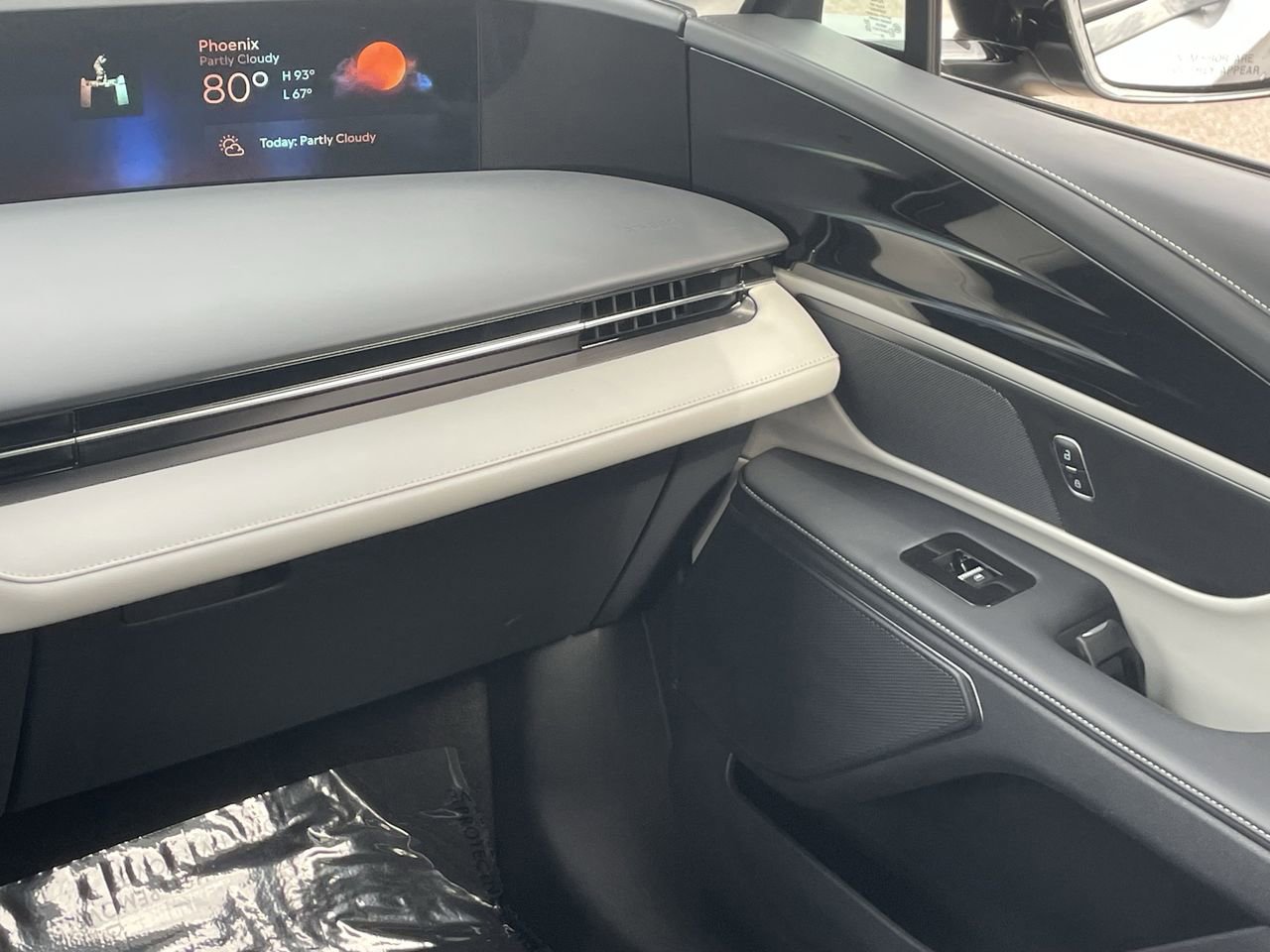 Certified 2024 Lincoln Nautilus Premier image 19