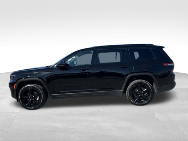 Used 2025 Jeep Grand Cherokee L Limited w/ Black Appearance Package AWD/4WD image 4
