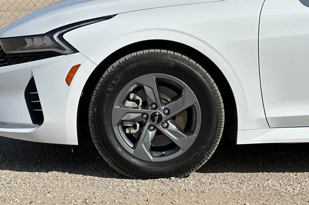 Used 2024 Kia K5 LXS image 27