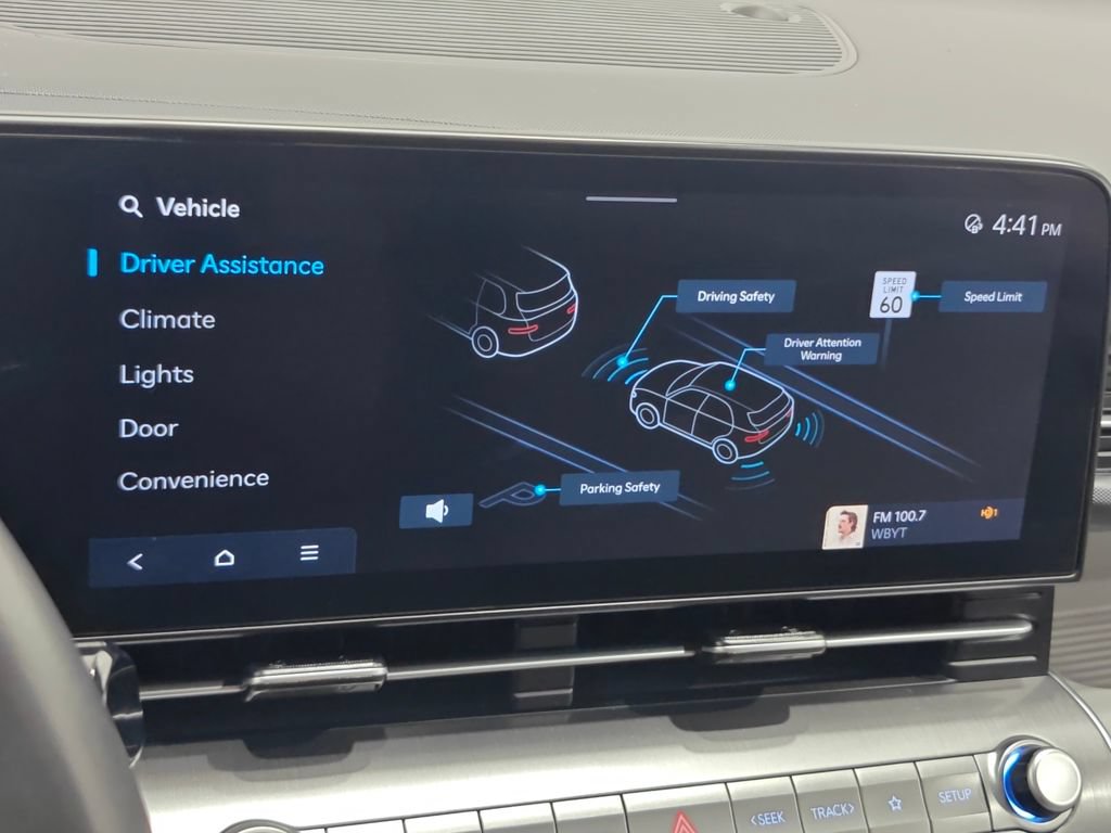 Used 2025 Hyundai Kona SEL AWD/4WD image 33