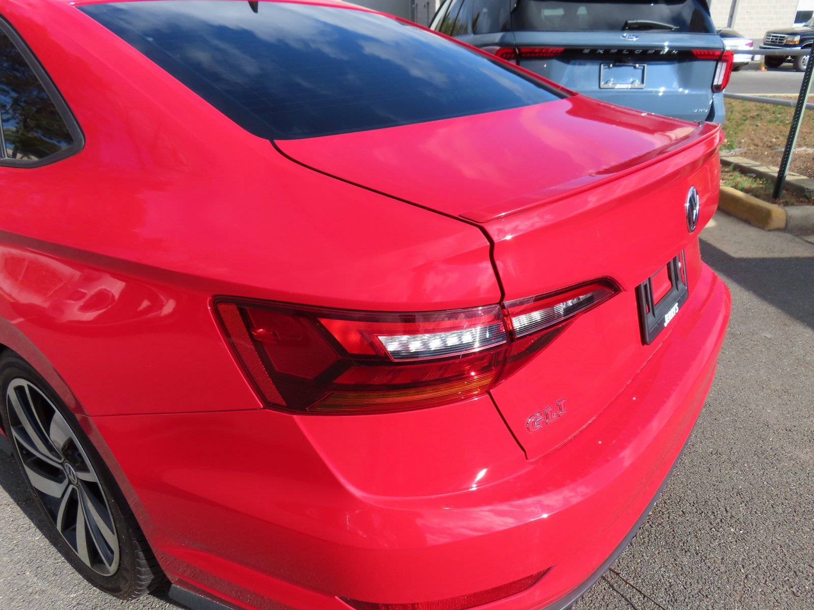 Used 2019 Volkswagen Jetta GLI Autobahn image 9
