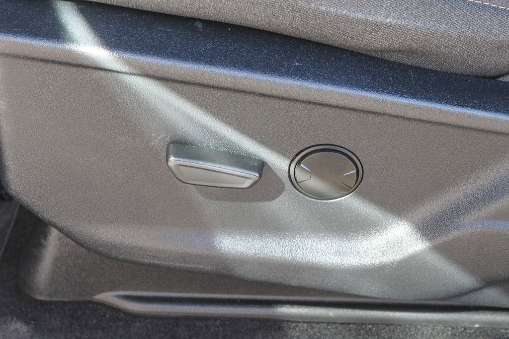 Used 2023 Ford F150 XLT image 27