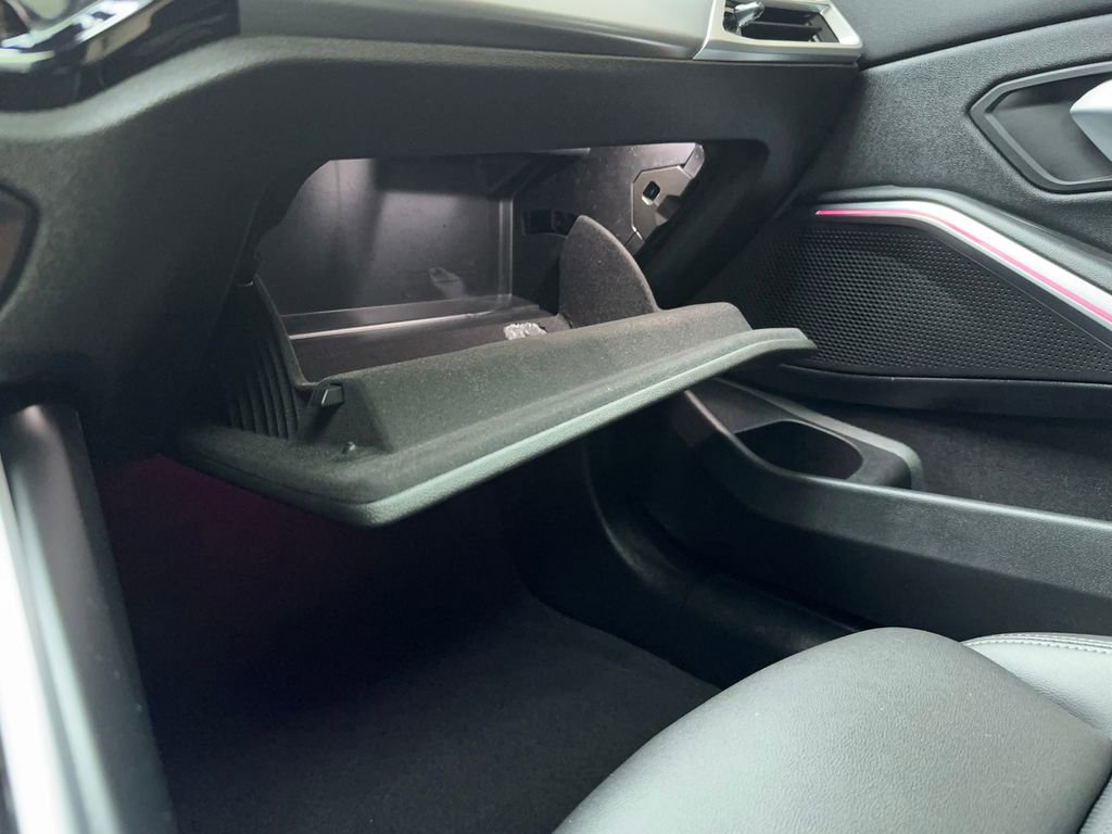 Used 2025 BMW M340i w/ Shadowloine Package image 47