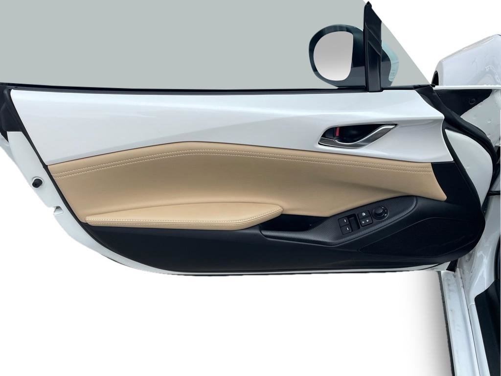 Used 2024 MAZDA MX-5 Miata Grand Touring w/ Weather Package image 8