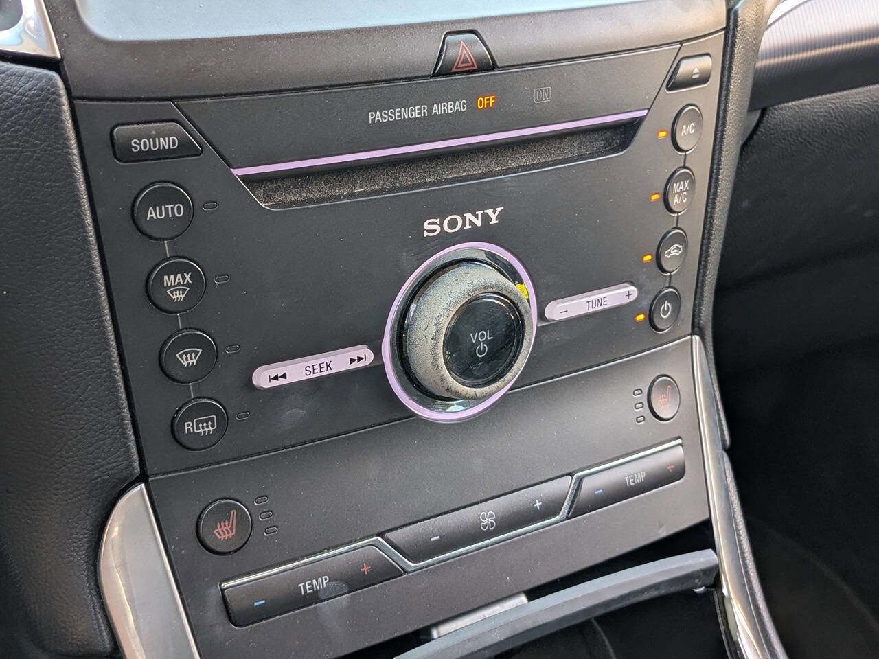 Used 2016 Ford Edge Titanium image 25